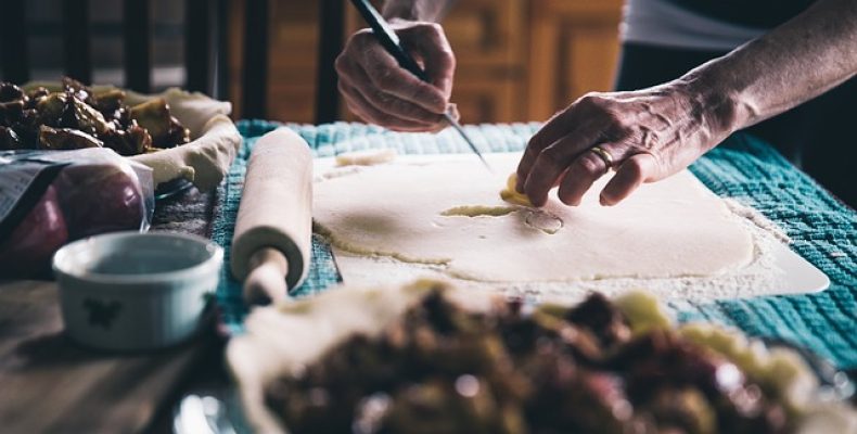 Как быстро приготовить Мясной пирог